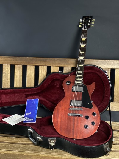 Gibson 2010 Les Paul Studio Faded Cherry